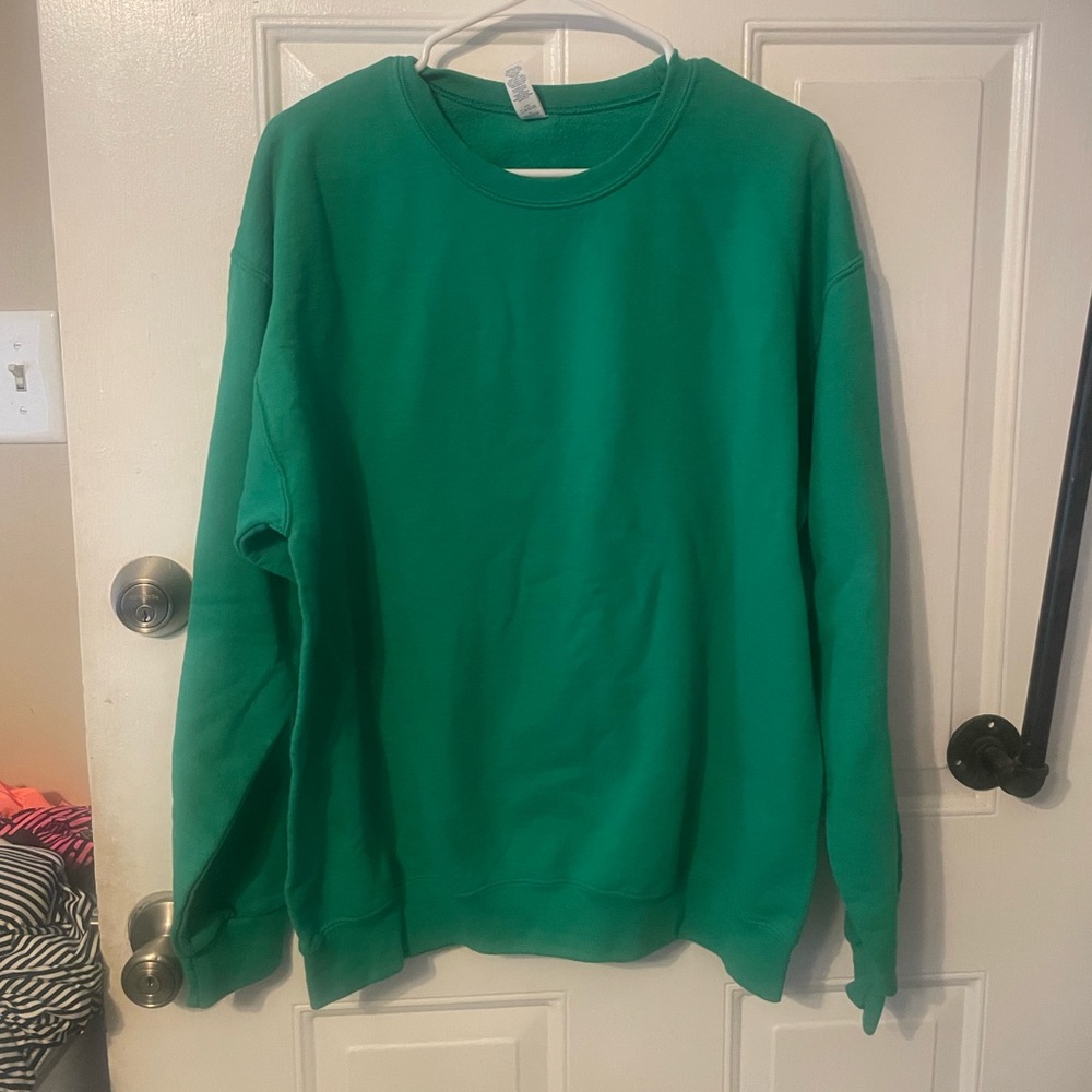 sweatshirt